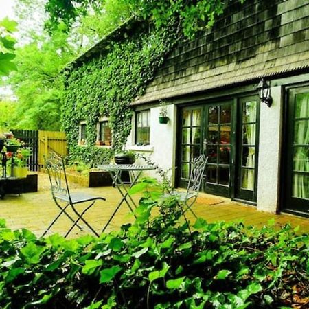 Vila Charming Victorian Coach House Jordanstown Exteriér fotografie